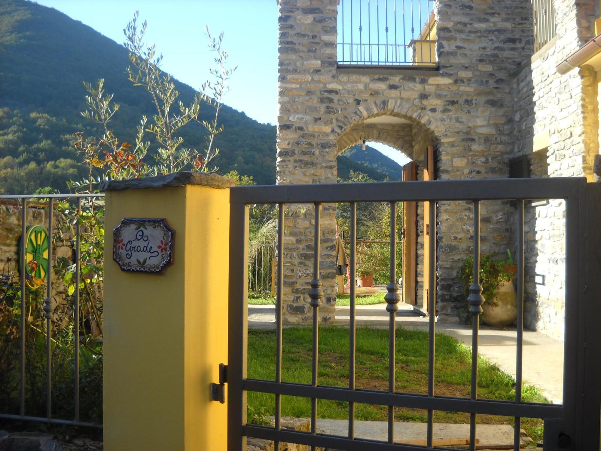 Agriturismo Mamma Chica La Spezia Exterior foto