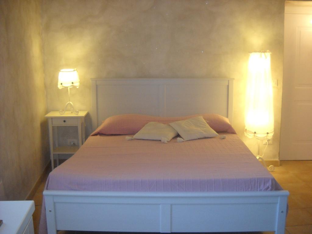 Agriturismo Mamma Chica La Spezia Habitación foto